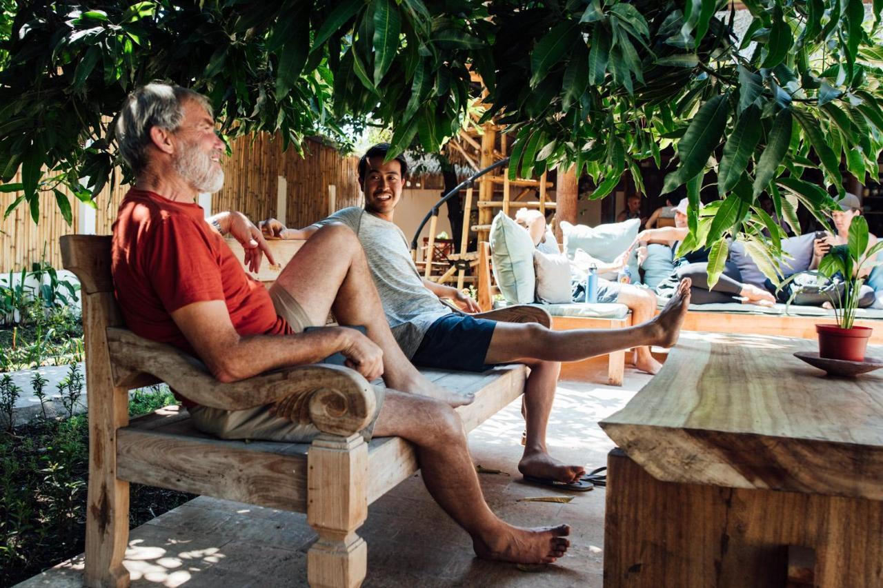 Flowers & Fire Yoga Garden Gili Air